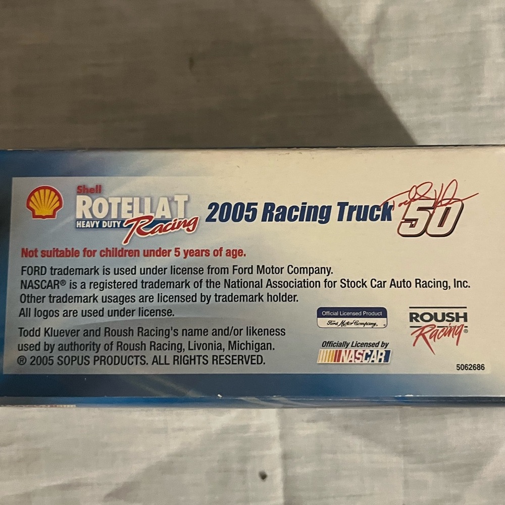 Shell Racing Truck - Picture 2 of 6